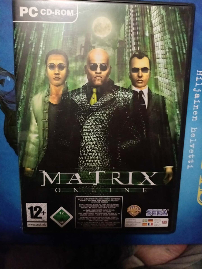 Matrix pc peli 3 levyä