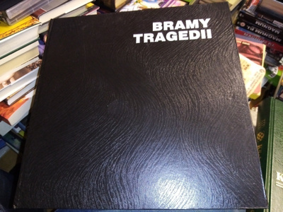 BRAMY TRAGEDII ( SIS POSTIKULU )