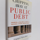 Paolo Mauro : Chipping away at public debt : sources of f... - pikkukuva 1