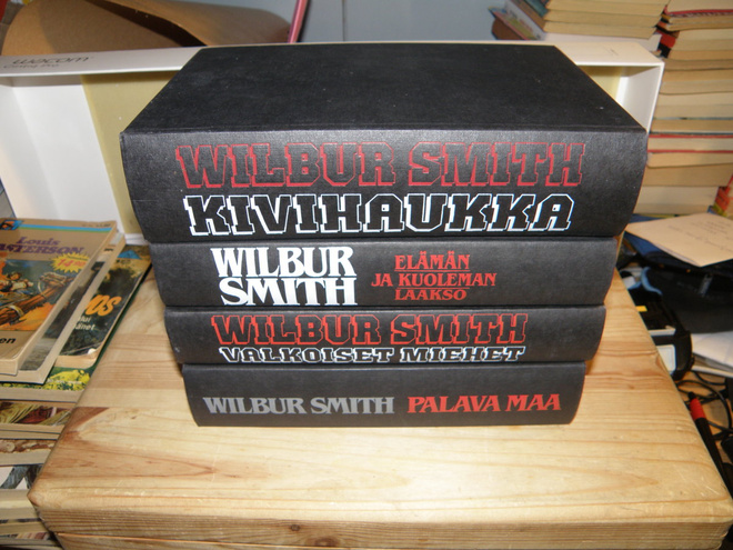 Wilbur Smith valikoima (sidottuja)