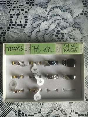 Sormus 7€ kpl