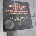 Divergent Series Four-Book Hardcover Gift Set: Divergent, In - pikkukuva 2