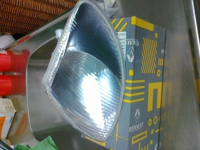 Etuvilkku, Renault Scenic