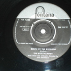 7" BLUE DIAMONDS Down By The Riverside - 1961 pop VG++ - pikkukuva 1