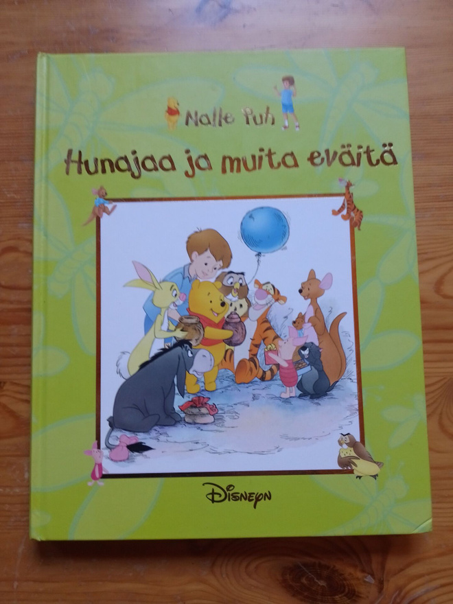 Nalle Puh hunajaa ja muita eväitä