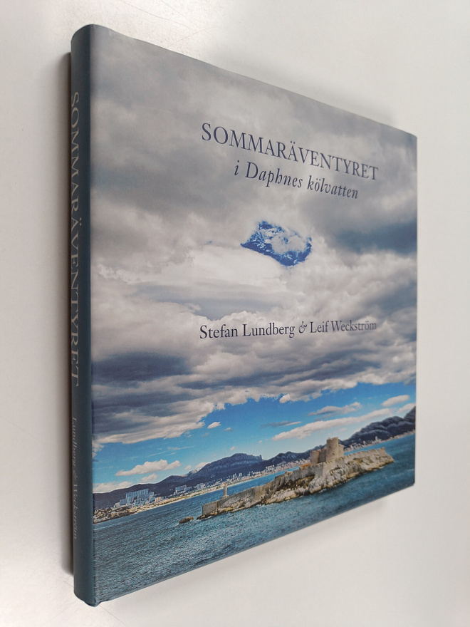 Stefan Lundberg : Sommaräventyret : i Daphnes kölvatten (...