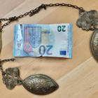 VANHA Muinaispukukoru Aino-puku? - pikkukuva 1