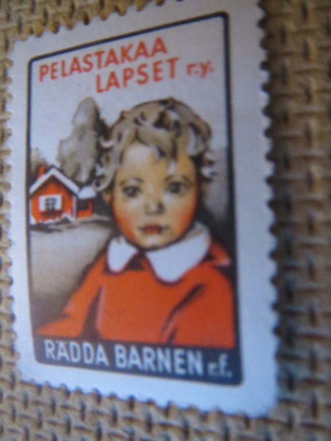 Kirjeensulkijamerkki "Pelastakaa lapset r.y."