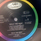 WALK THE WEST  ::  WALK THE WEST  ::  VINYYLI LP     1986 - pikkukuva 3