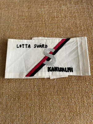 Lotta Svärd   hihanauha KÄKISALMI
