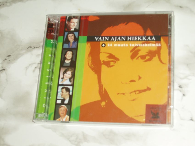 2 X CD Vain Ajan Hiekkaa - Valitut Palat (Uusi) 