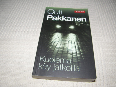 Outi Pakkanen Kuolema käy jatkoilla -pok