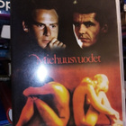 DVD Miehuusvuodet ( SIS POSTIKULU ) - pikkukuva 1