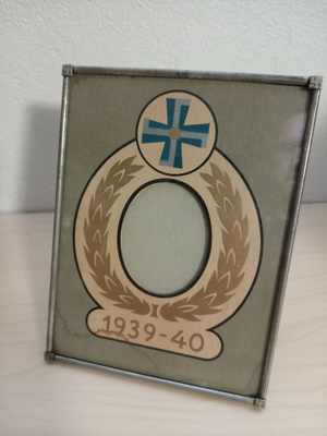 Talvisota swastika 1939-40 Suomi armeija valkokuvakehys