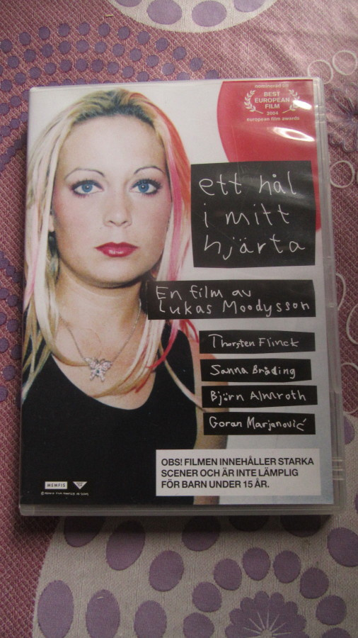 Reikä sydämessäni DVD