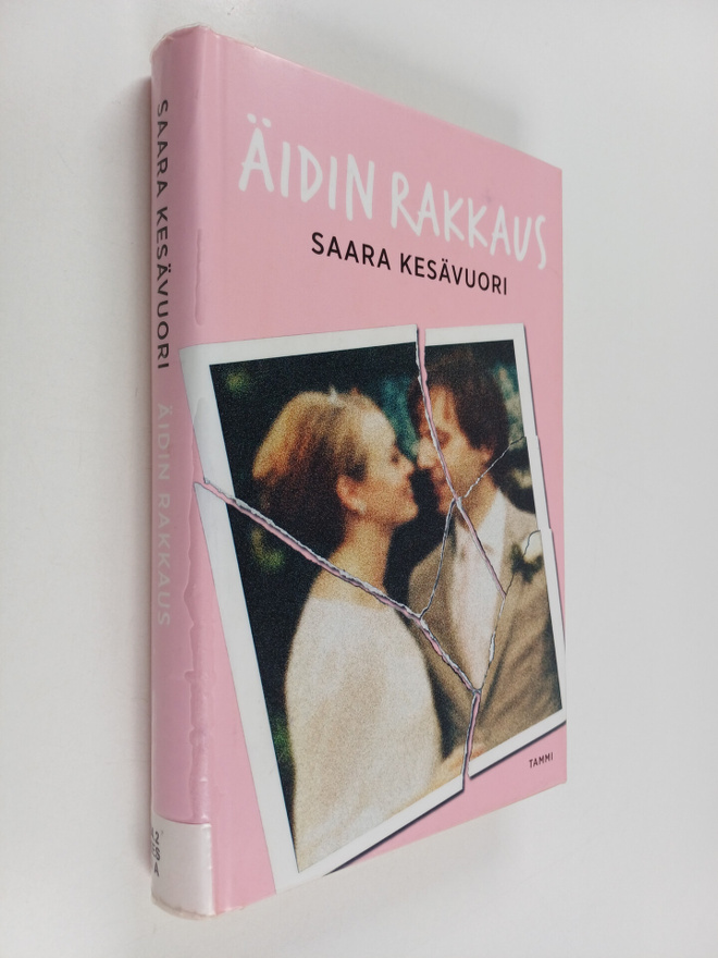 Saara Kesävuori : Äidin rakkaus