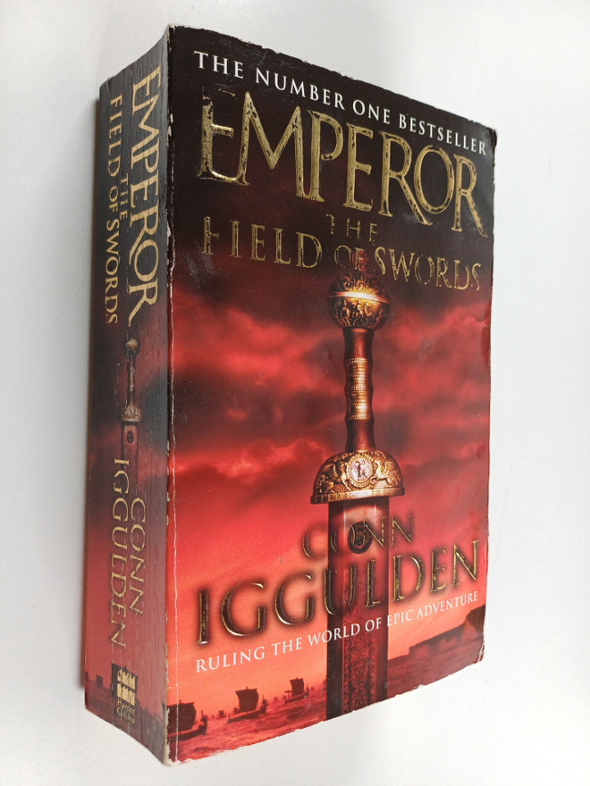 Conn Iggulden : The Field of Swords