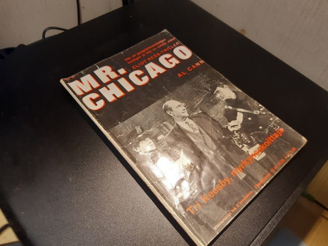 Mr. Chicago  13 Tri Keesby, myrkynsekoittaja