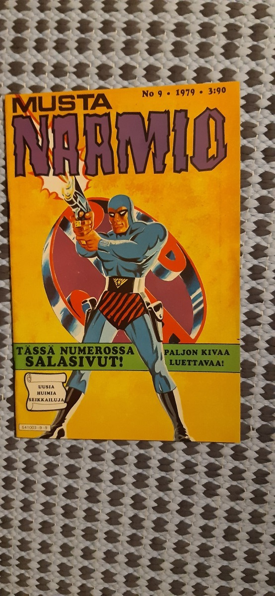 Mustanaamio 9/1979 AVAAMATTOMAT SALASIVUT!!