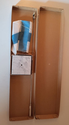 SUOMEN LIPPU ja lipputanko , PÖYTÄMALLI