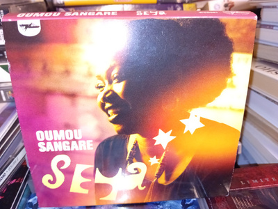 CD Oumou Sangare : SEYA ( SIS POSTIKULU  )