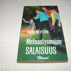 Enid Blyton Metsästysmajan salaisuus    -nid - pikkukuva 1