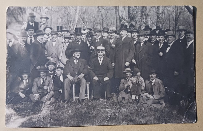 Helsingin Kaupunginorkesteri Kaivopuistossa vappuna 1921