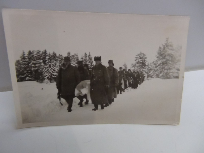 SODANAIKAISET HAUTAJAISET TALVELLA
