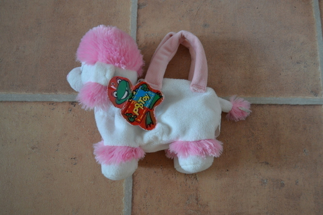 Poptoy valkoinen laukkukoira