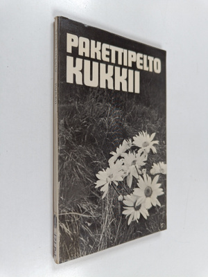 Julia Erastie : Pakettipelto kukkii