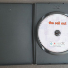 DVD: The Sell Out (Richard Widmark, Oliver Reed 1976/2011) - pikkukuva 3