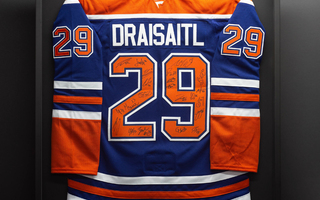 5. Leon Draisaitl Edmonton Oilers, joukkueen nimmarit