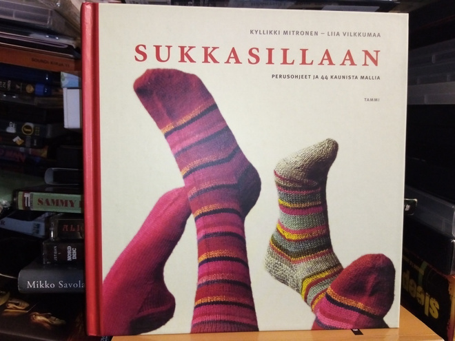 MITRONEN -  Vilkkumaa :  SUKKASILLAAN ( SIS POSTIKULU)