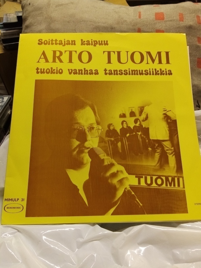 LP :  ARTO TUOMI  :  SOITTAJAN KAIPUU