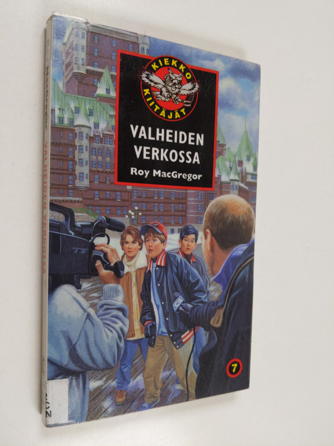 Roy MacGregor : Valheiden verkossa