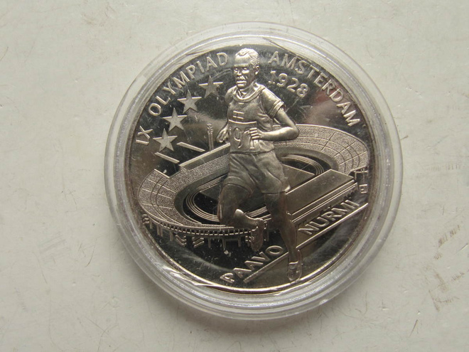 1 dollar Paavo Nurmi, Niue Island, Elisabeth II