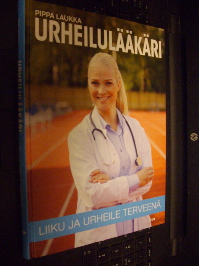Pippa Laukka : URHEILULÄÄKÄRI ( 1 p. 2016 ) Sis. postikulut