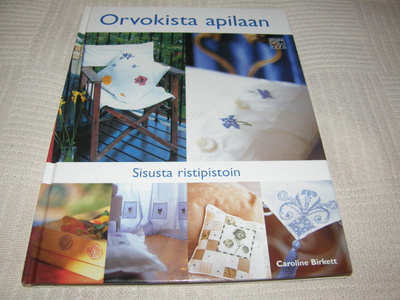 Caroline Birkett Orvokista apilaan Sisusta ristipistoin