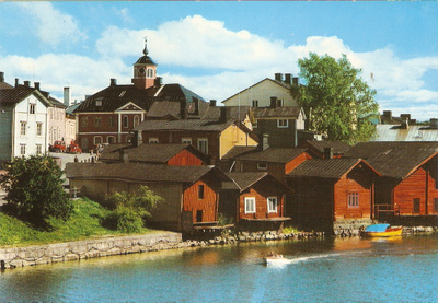 PORVOO - BORGÅ : Ranta-aittoja, vanha Raatihuone.  Ei kulk