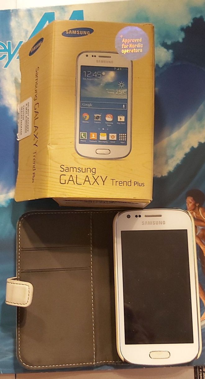 KÄNNYKKÄ: SAMSUNG