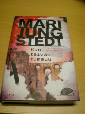 Mari Jungstedt: Kun taivas tummuu