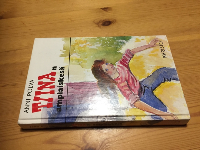 ANNI POLVA TIINAN AMPIAISKESÄ HYVÄ