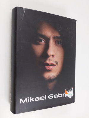 Anton Vanha-Majamaa : Mikael Gabriel : alasti