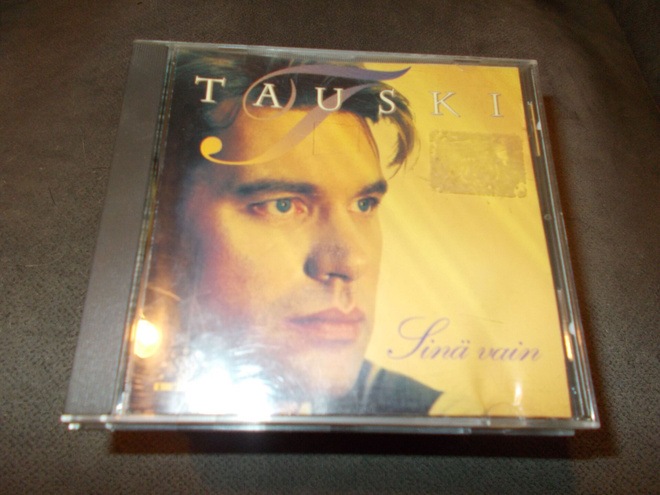 CD TAUSKI ** SINÄ VAIN **