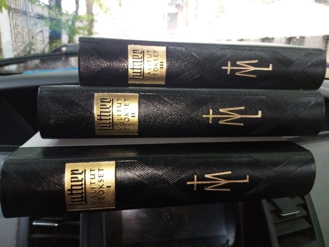 LUTHER :  VALITUT TEOKSET I-III ( SIS POSTIKULU)