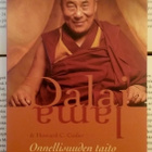 Dalai lama & Howard Cutler - Onnellisuuden taito (pokkari) - pikkukuva 1
