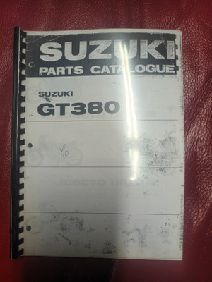 Suzuki GT 380 osaluettelo hajoituskuvineen