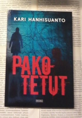 Kari Hanhisuanto - Pakotetut (nid.)