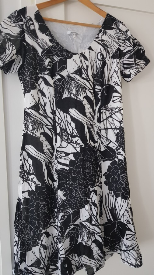 Steilmann musta-valko kuosillinen Mekko / Kesämekko - 42