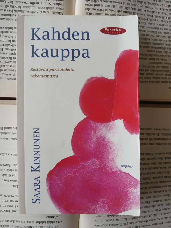 Saara Kinnunen - Kahden kauppa (pokkari)